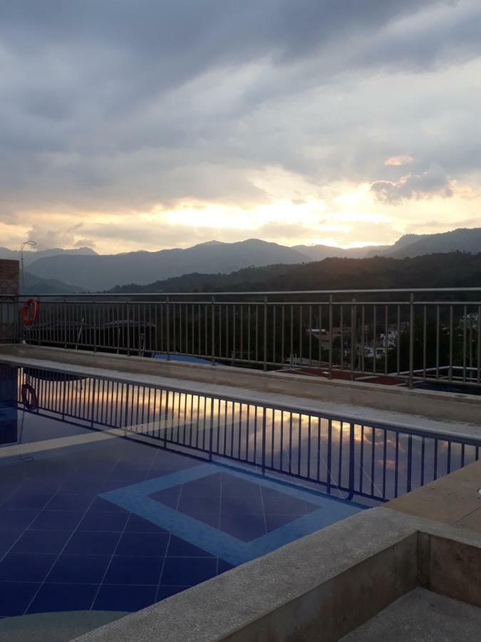 Hotel Bellavista Premium Villeta Ngoại thất bức ảnh